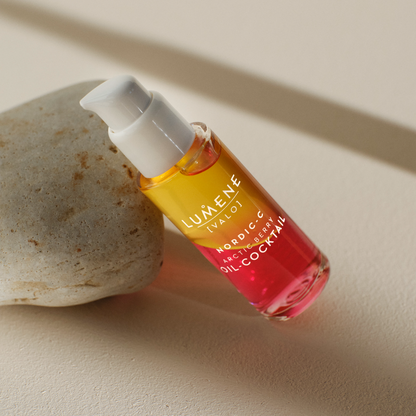 LUMENE VALO ARCTIC BERRY OIL-COCKTAIL коктейль зволожуючий для сяяння шкіри