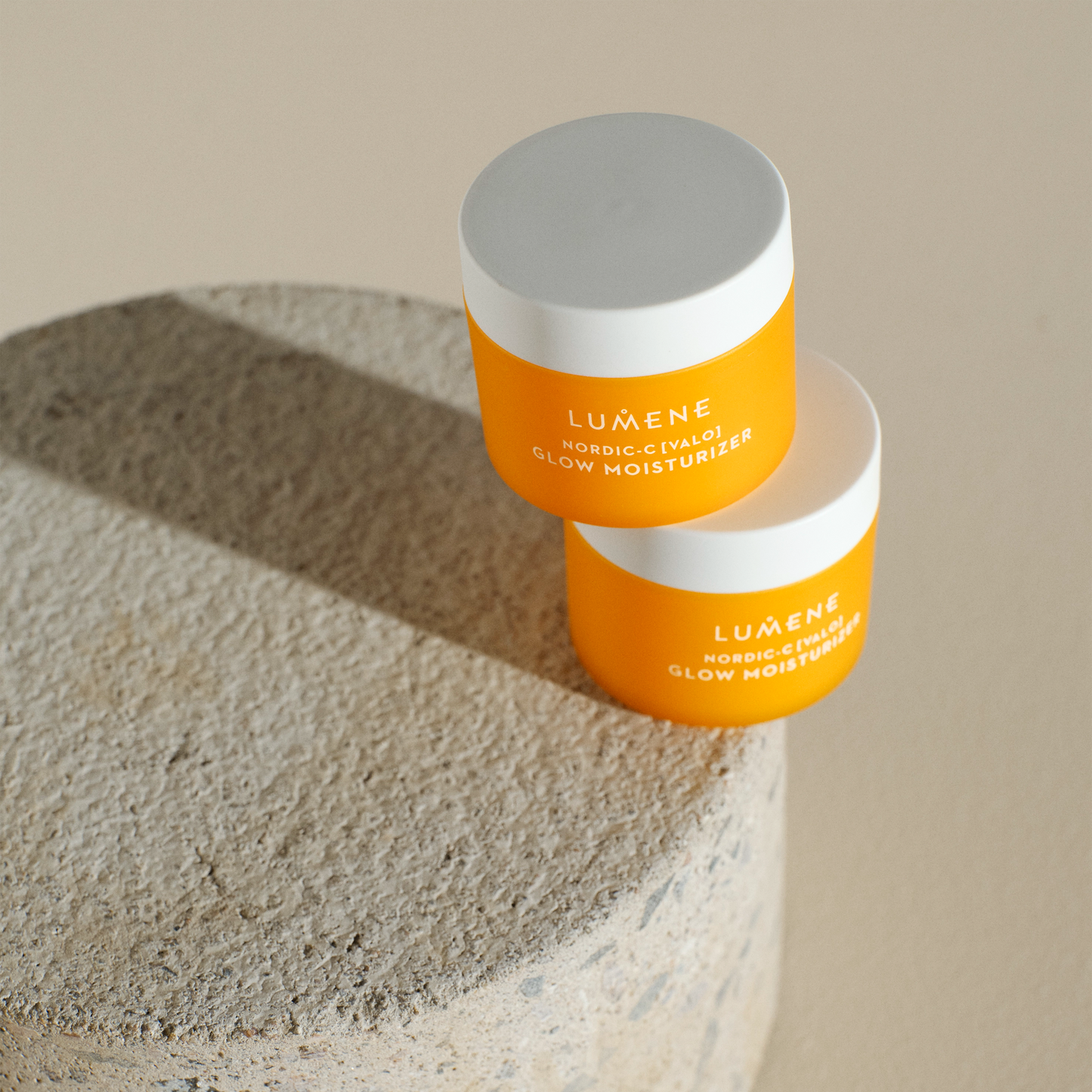LUMENE VALO GLOW MOISTURIZER крем денний зволожуючий