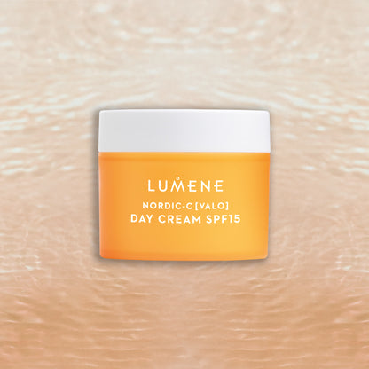 LUMENE VALO DAY CREAM SPF 15 крем денний для сяяння шкіри